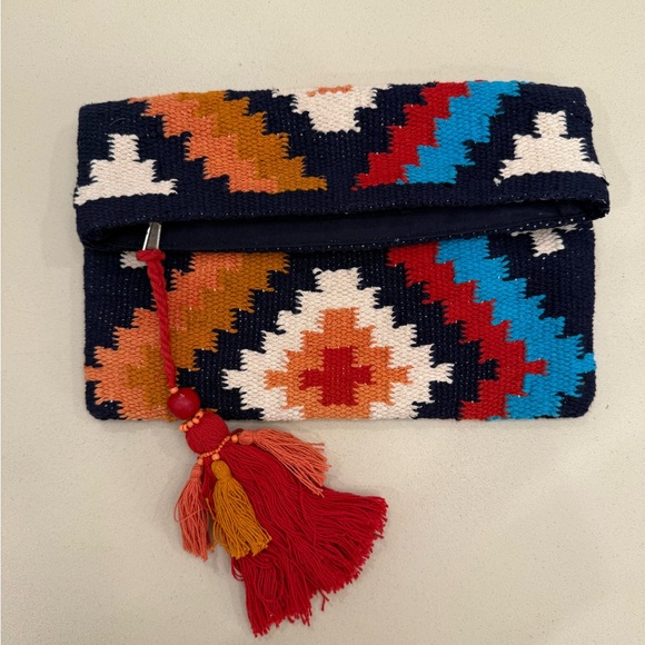 Shiraleah Geometric Red and Orange Clutch with Tassel - Picture 1 of 7